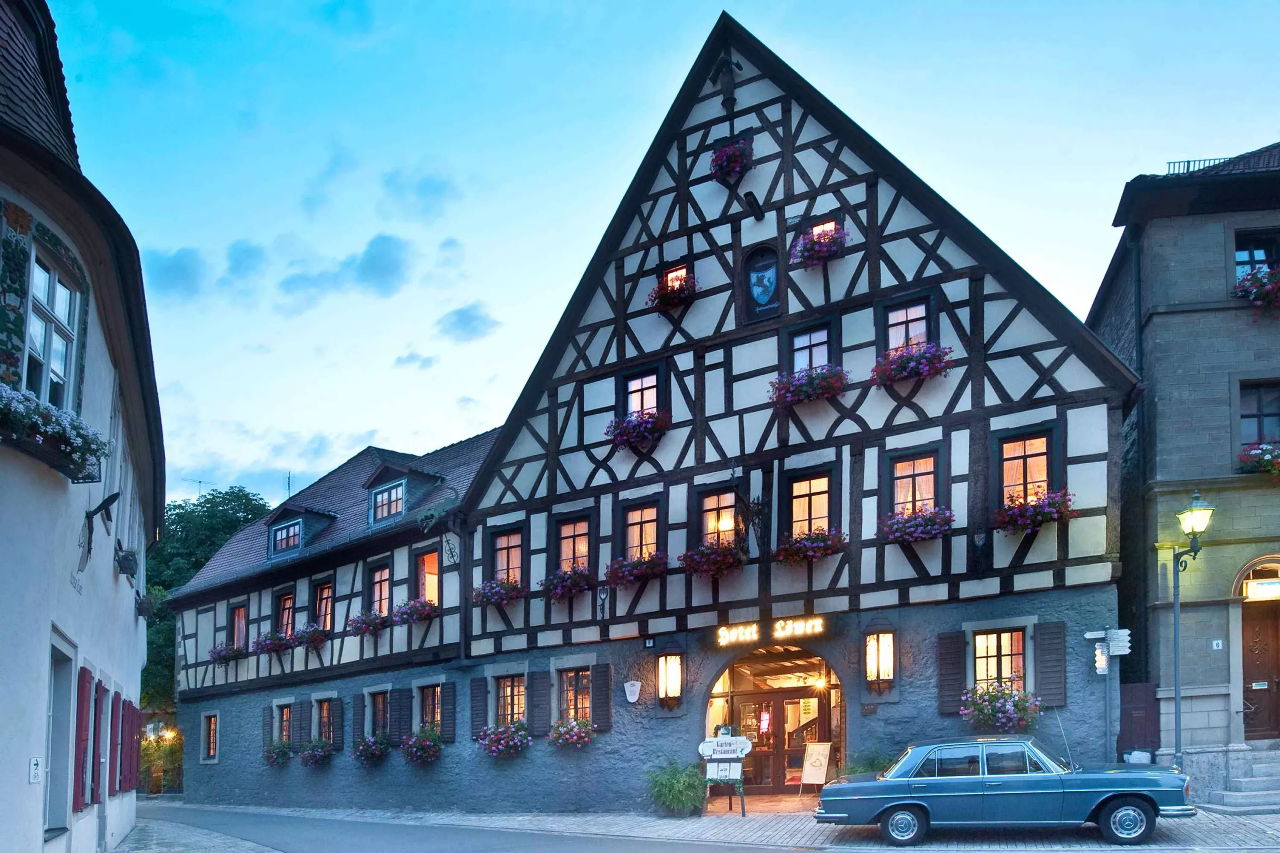 Impressum | Hotel Löwen Marktbreit Anbieterangaben